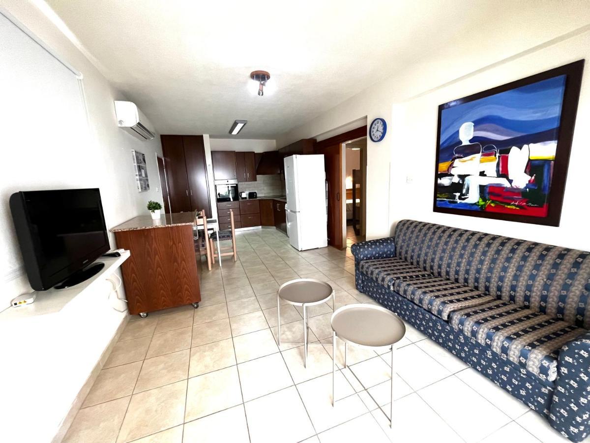 Margarita Napa Apartments Ajía Nápa Kültér fotó