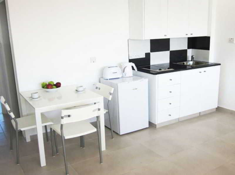Margarita Napa Apartments Ajía Nápa Kültér fotó